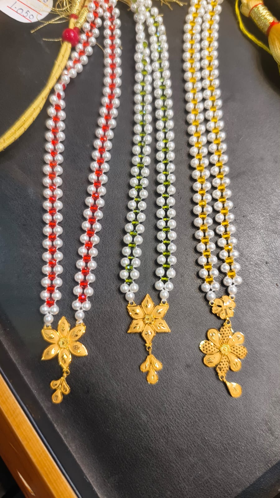 mukta tarsal loket